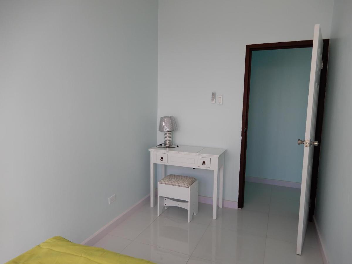 Oistins Bayview Apartments 크리스트 처치 외부 사진