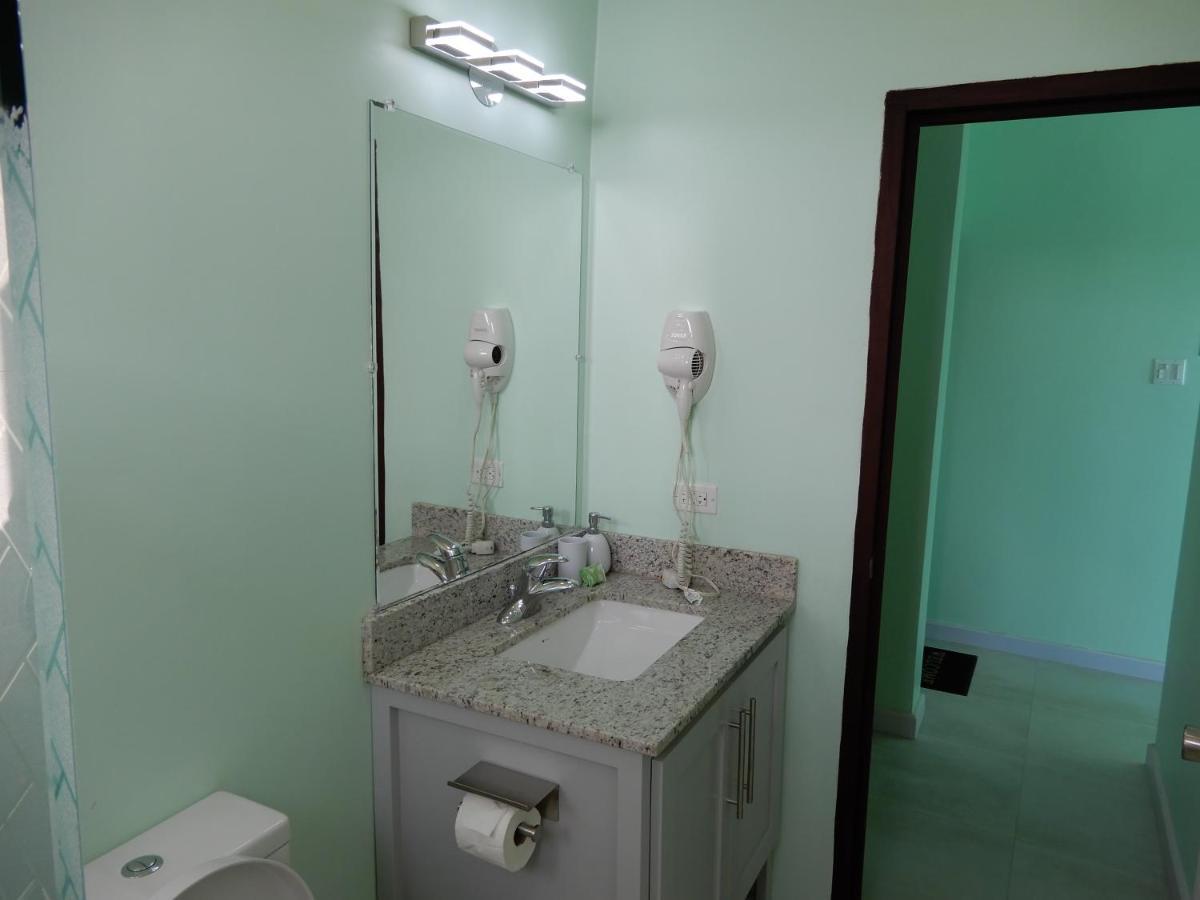 Oistins Bayview Apartments 크리스트 처치 외부 사진